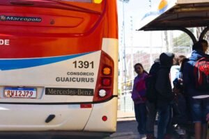 Ônibus do Consórcio Guaicurus. (Foto: Helder Carvalho)