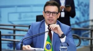 Projeto sobre uso de banheiros femininos em espaços públicos avança na Câmara de Campo Grande e divide vereadores