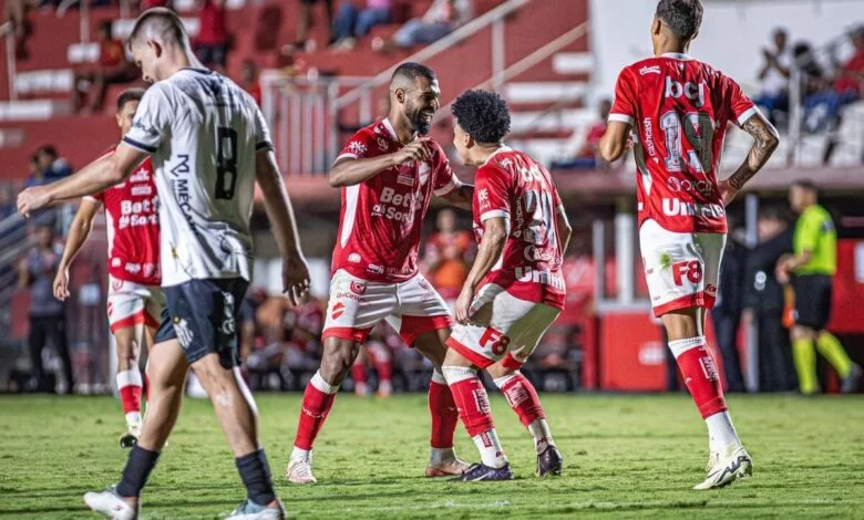 Vila Nova e Operário-MS se enfrentaram no Estádio Onésio Brasileiro Alvarenga (OBA), em Goiânia — Foto: Roberto Corrêa / Vila Nova F.C.