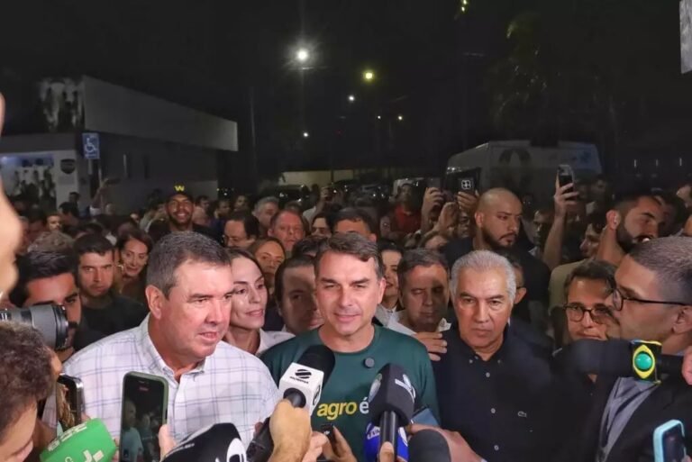Flávio confirma Azambuja ao Senado e diz que 2ª vaga do PL em MS sairá por pesquisa