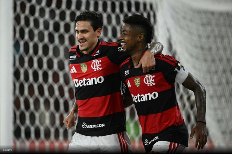 Líder Invicto: Flamengo Vence Cusco por 3 a 0 com Dois de Bruno Henrique e Garante Melhor Campanha Geral