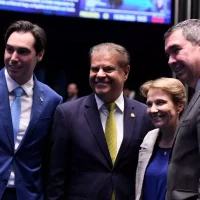 Rodrigo Perez, Nelsinho Trad, Tereza Cristina e Eduardo Riedel durante aprovação do empréstimo. (Foto: Reprodução).